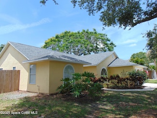 636 Fishtail Palm Blvd, Melbourne, FL 32901