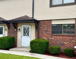 5803 Cambridge Cir Unit 4, Mount Pleasant, WI 53406