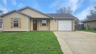 1817 Atherton Ct, Lawrence, KS 66044