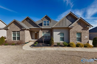 6023 Peach Pond Way SE, Big Cove, AL 35763