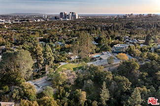 1005 N Alpine Dr, Beverly Hills, CA 90210