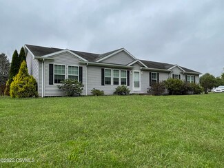 650 Sunset Dr, Bloomsburg, PA 17815