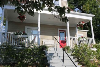 901 Emmet St, Petoskey, MI 49770