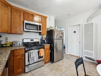 12 Foster St Unit 5, Boston, MA 02109