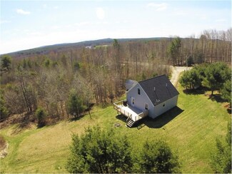 714 Boothby Rd, Livermore, ME 04253