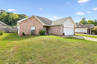419 Wisteria Dr, Bauxite, AR 72011