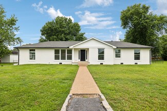 208 Linger Ln, Lebanon, TN 37087