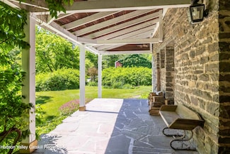 1716 Route 212, Saugerties, NY 12477