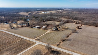1493 Old Ripley Rd, Sorento, IL 62086
