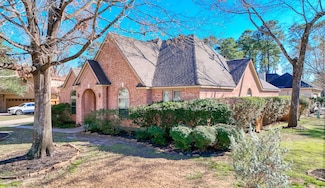 423 Pine Edge Dr, Spring, TX 77380