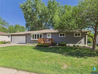 4704 W 38th St, Sioux Falls, SD 57106