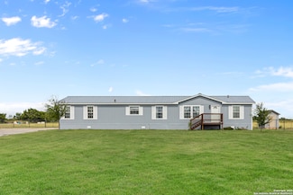 18150 Farm To Market 471, Natalia, TX 78059