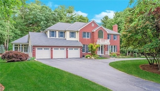 120 Westfield Dr, East Greenwich, RI 02818