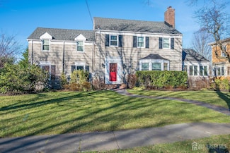 62 Spring St, Metuchen, NJ 08840