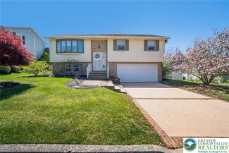 3336 Barklay Rd, Whitehall, PA 18052