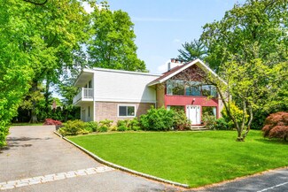 161 Morris Ln S, Scarsdale, NY 10583