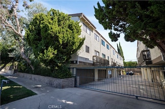 4222 Troost Ave Unit 21, Studio City, CA 91604