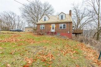 1200 Outlook St, Natrona Heights, PA 15065