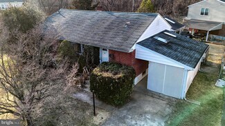 2 Sheffield Manor Dr, Newark, DE 19711
