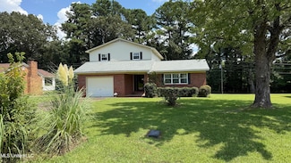 595 Swaney Dr, Holly Springs, MS 38635