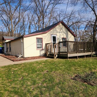 307 Bluff Ave, Saint Charles, MN 55972