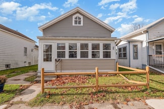 820 Fitzhugh St, Bay City, MI 48708