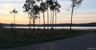 260 Water St, Negaunee, MI 49866