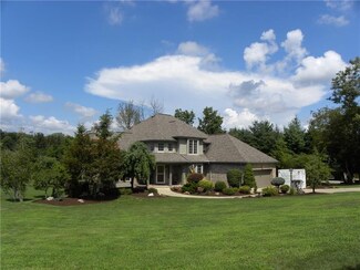 206 Arrowhead Ln, Eighty Four, PA 15330