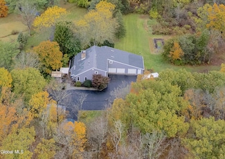 75 Wyche Rd, West Coxsackie, NY 12192