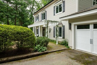 245 Pioneer Rd, Rye, NH 03870