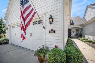 6130 Lime Stone Ct, Parkville, MO 64152