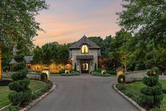 5715 Greenbrier Rd, Franklin, TN 37064