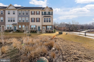 9437 Oak Grove Ln, Montgomery Village, MD 20886