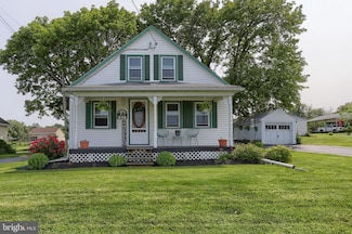51 W Strack Dr, Myerstown, PA 17067
