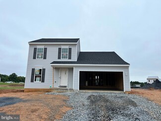 1031 Williams Dr, Middletown, PA 17057