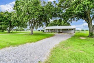 7045 Enis Rd, Maurice, LA 70555