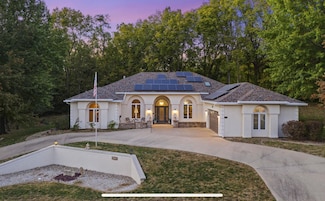 1201 Grace Ln, Boonville, MO 65233