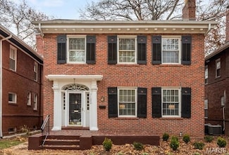 7162 Pershing Ave, Saint Louis, MO 63130