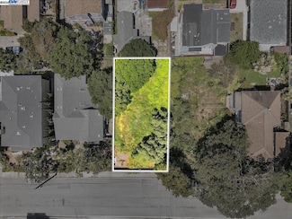 310 Spruce St, Alameda, CA 94501