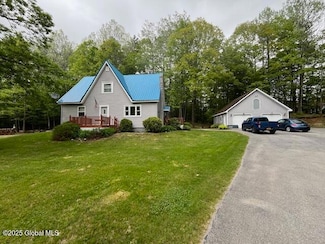 75 Stark Rd, Corinth, NY 12822