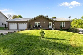 612 Crispin St, Richmond, MO 64085