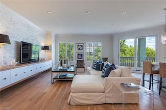 750 11th St S Unit C, Naples, FL 34102