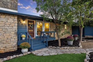 6407 Lynn Ln, Lago Vista, TX 78645