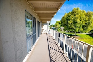 2184 Via Mariposa E Unit D, Laguna Woods, CA 92637