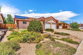 75 Wheatridge Dr, Pueblo, CO 81005