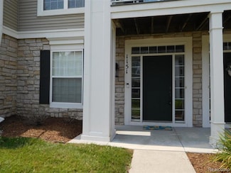 1151 Alameda Blvd Unit 39, Troy, MI 48085