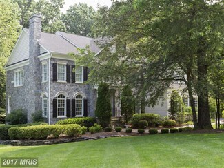 3204 Sarah Joan Ct, Oakton, VA 22124