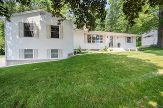117 Woodfield Rd, Bristol, CT 06010