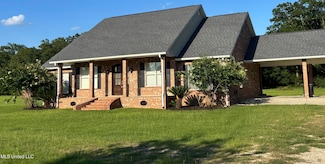 8 Jennie Ln, Picayune, MS 39466