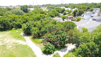 1304 Bliss St, Dallas, TX 75203
